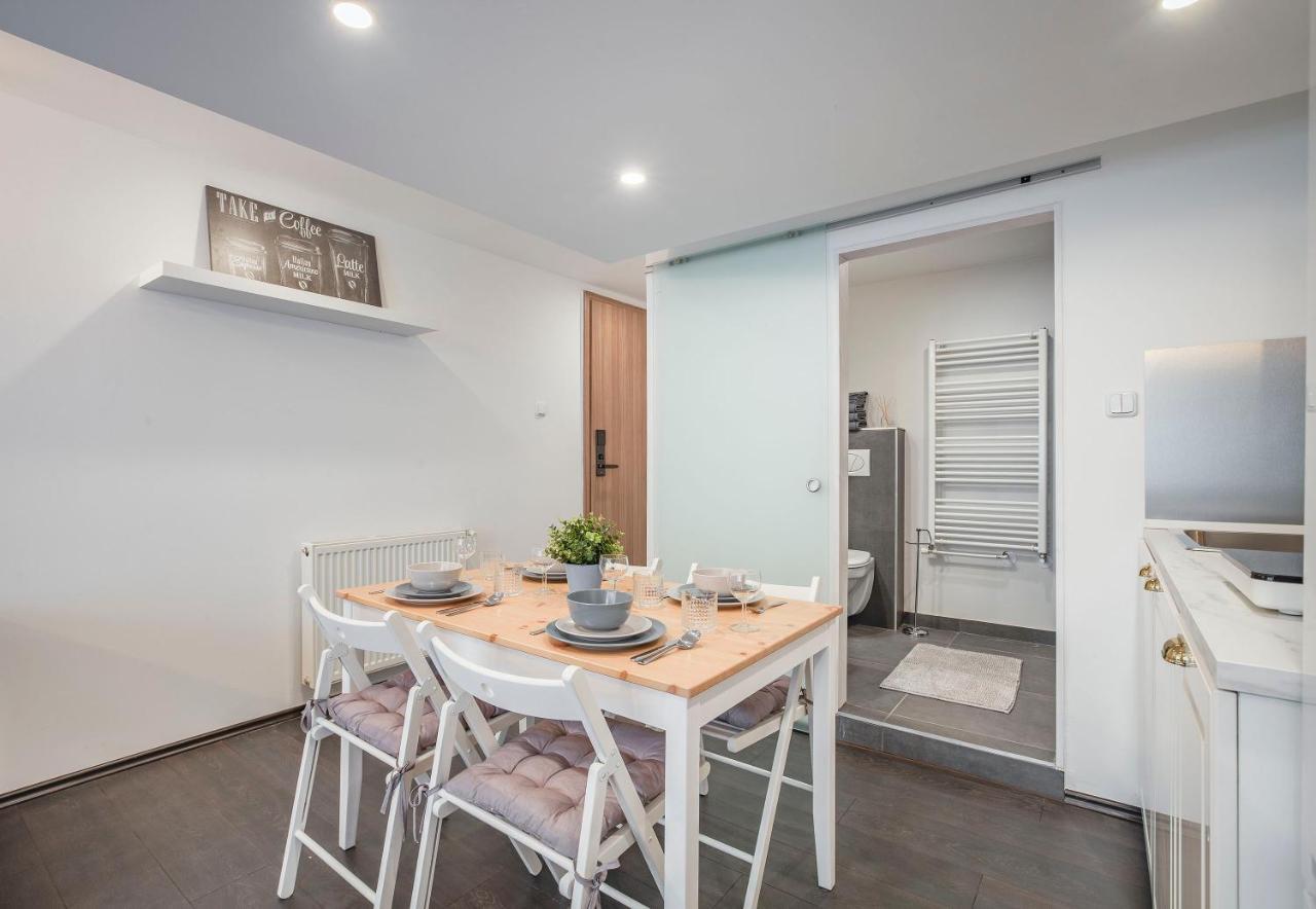 D'Crown Residences ブダペスト エクステリア 写真